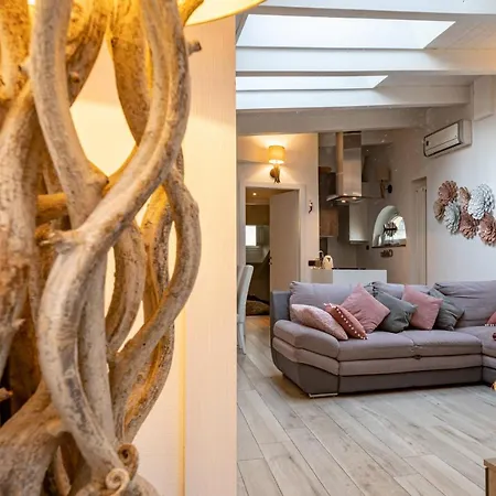 Arco Livings Dream Nest In The Heart Of Lejlighed Milano